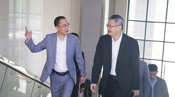 嵊州市市委書記徐書記一行調研浙江科恩電器